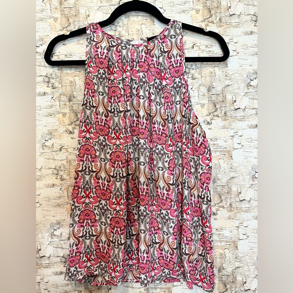 Size M summer shirt